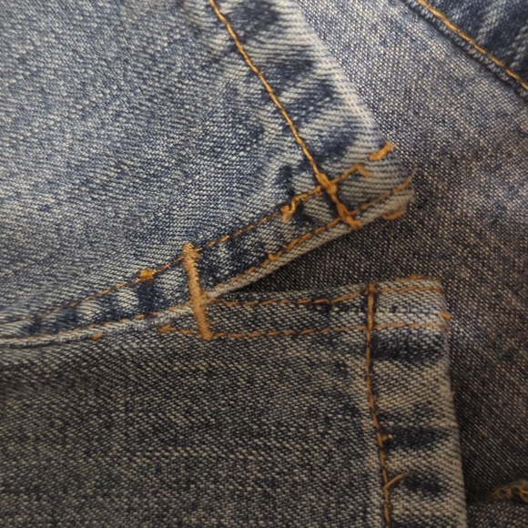 Old Navy jean capris in size 18 - Picture 4 of 5